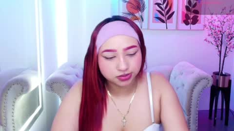 nahomi_velmont online show from 05-01-26, 07:07