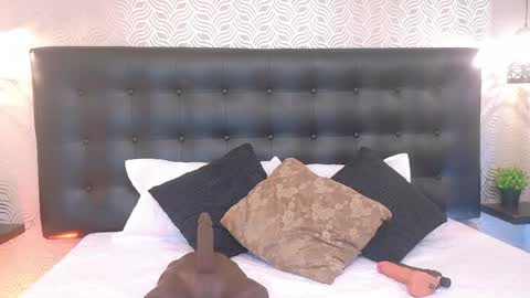 naiaramasson_ online show from 05-15-26, 12:12