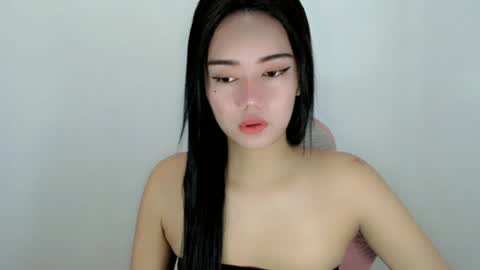Snapshot of naked_stacey chatting on 06-20-26, 11:18 Stacey online show from 06-20-26, 11:18