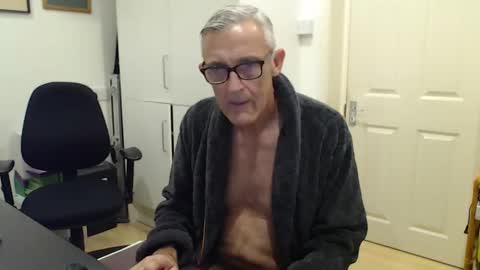 Snapshot of nakedcarpenteruk chatting on 11-13-25, 05:23 nakedcarpenteruk online show from 11-13-25, 05:23
