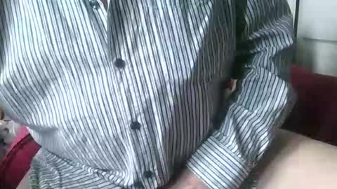 NakedOldGuy online show from 11-19-25, 02:28