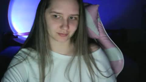 Snapshot of nalorine chatting on 04-04-26, 04:04 Lola online show from 04-04-26, 04:04