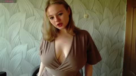 Nana online show from 07-08-26, 11:42
