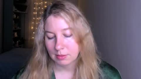 Nancy online show from 04-04-26, 05:54