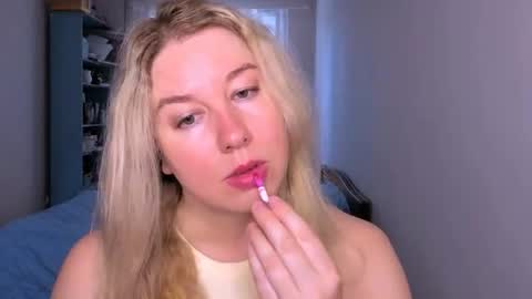 Snapshot of nancysanders chatting on 06-22-26, 04:42 Nancy online show from 06-22-26, 04:42