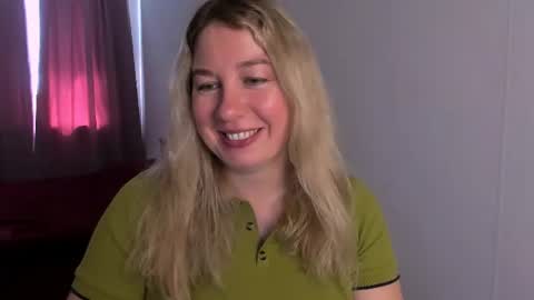 Snapshot of nancysanders chatting on 07-20-26, 07:44 Nancy online show from 07-20-26, 07:44