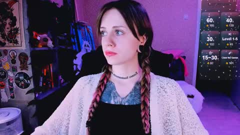 Monday-Friday 12-4 AM and 6-9 AM New York time online show from 03-09-25, 08:10