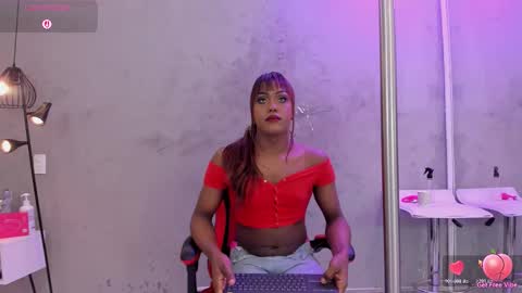 Snapshot of naomi__blair chatting on 03-07-26, 04:09 Naomi Blair online show from 03-07-26, 04:09