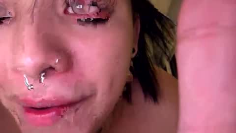 naomi_berckley online show from 10-17-25, 07:55