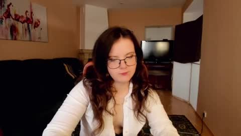 Snapshot of naomi_di chatting on 07-15-26, 02:44 naomi_di online show from 07-15-26, 02:44
