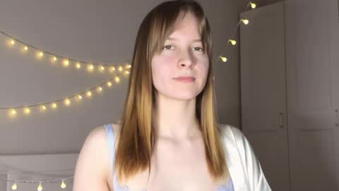 Naomi online show from 04-26-26, 08:50