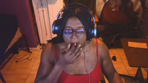 Naomi online show from 03-24-26, 11:37