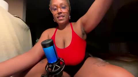Naomigiirl6 online show from 02-28-25, 10:20