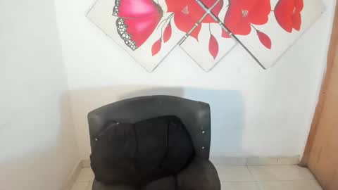 naomiwildburn online show from 04-05-26, 07:55