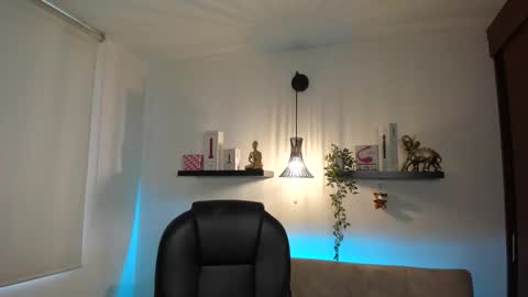 Snapshot of naomy_stanley chatting on 05-31-26, 08:32 Naomy Stanley online show from 05-31-26, 08:32