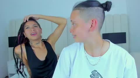 NaomyAndDany online show from 01-17-25, 09:39