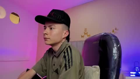 Snapshot of nascary_fox chatting on 03-11-26, 08:59 Nascary Fox online show from 03-11-26, 08:59