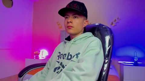 Snapshot of nascary_fox chatting on 03-18-26, 12:41 Nascary Fox online show from 03-18-26, 12:41