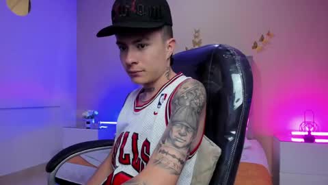 Snapshot of nascary_fox chatting on 03-19-26, 12:53 Nascary Fox online show from 03-19-26, 12:53