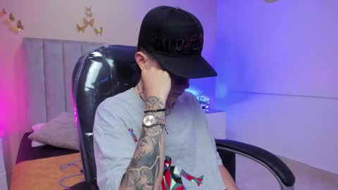 Snapshot of nascary_fox chatting on 03-23-26, 12:09 Nascary Fox online show from 03-23-26, 12:09