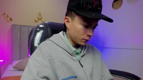 Snapshot of nascary_fox chatting on 03-26-26, 12:00 Nascary Fox online show from 03-26-26, 12:00