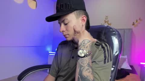 Snapshot of nascary_fox chatting on 03-28-26, 01:00 Nascary Fox online show from 03-28-26, 01:00