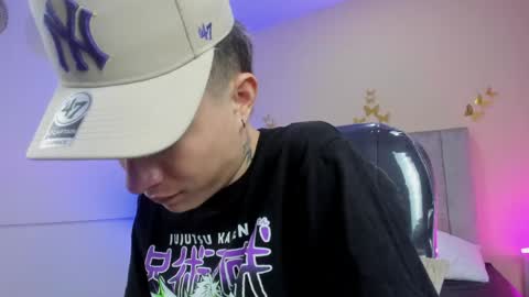 Snapshot of nascary_fox chatting on 04-13-26, 12:54 Nascary Fox online show from 04-13-26, 12:54