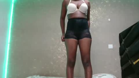 Snapshot of nasha_nei chatting on 04-29-26, 08:18 Nasha online show from 04-29-26, 08:18