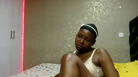 Snapshot of nasha_nei chatting on 05-20-26, 02:51 Nasha online show from 05-20-26, 02:51