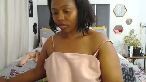 Snapshot of nastycronicax24 chatting on 12-16-24, 11:18 Olwemihla Brown online show from 12-16-24, 11:18