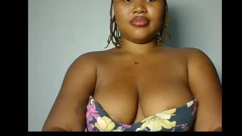 Snapshot of nastycunt_ chatting on 06-04-26, 06:08 Zanele online show from 06-04-26, 06:08