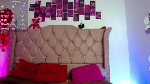 nat_evans8 online show from 05-21-26, 03:02