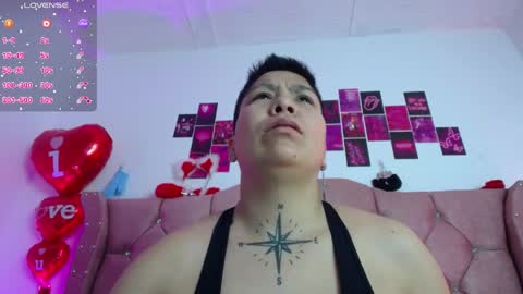 nat_evans8 online show from 05-28-26, 02:42
