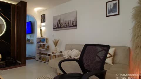 Natalia and Alejandro   Geminis -----            -         online show from 03-18-26, 06:16