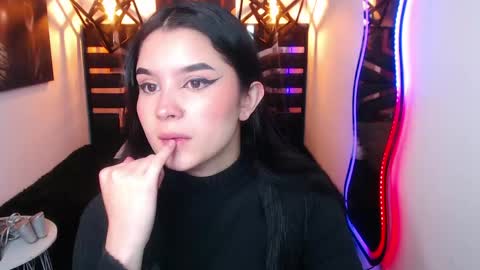 Snapshot of natalie_loffreda chatting on 04-20-26, 07:59 natalie online show from 04-20-26, 07:59