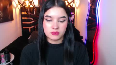 Snapshot of natalie_loffreda chatting on 04-21-26, 01:42 natalie online show from 04-21-26, 01:42