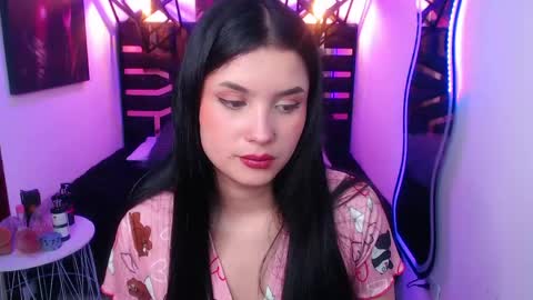 Snapshot of natalie_loffreda chatting on 05-11-26, 08:39 natalie online show from 05-11-26, 08:39