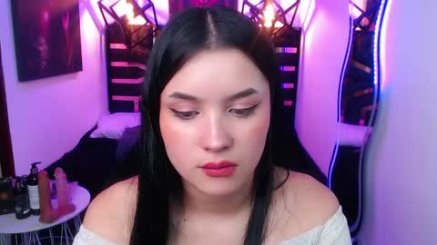 Snapshot of natalie_loffreda chatting on 05-16-26, 08:18 natalie online show from 05-16-26, 08:18