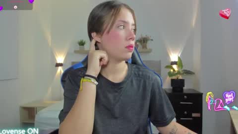 Nataly online show from 02-15-26, 01:57