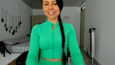natalyfitt_7 online show from 04-20-26, 05:16