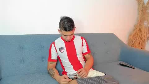 natan_77 online show from 12-17-25, 03:29