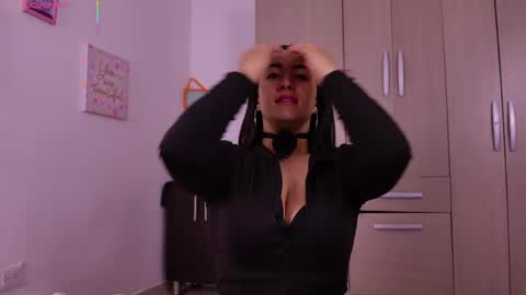 Snapshot of natasha_klump chatting on 06-10-26, 10:03 natasha_klump online show from 06-10-26, 10:03