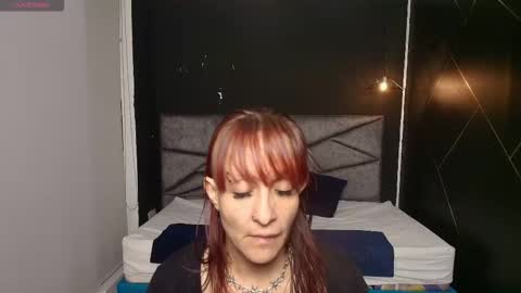 Snapshot of natashamason chatting on 09-20-25, 11:55 Natasha Mason online show from 09-20-25, 11:55