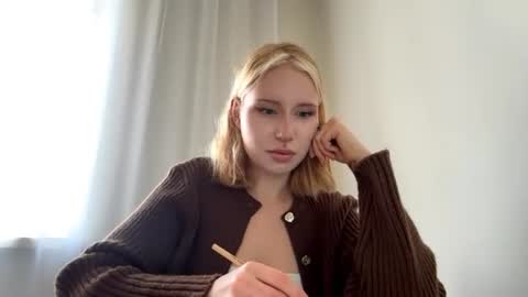 Alisa online show from 06-23-26, 02:42