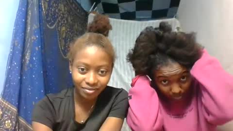 nathalia069 online show from 06-18-26, 01:15