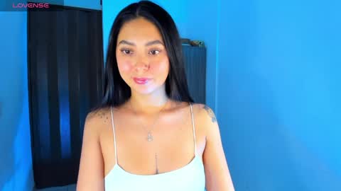 Snapshot of nathalie_rose chatting on 04-16-26, 02:12 Nathalie online show from 04-16-26, 02:12