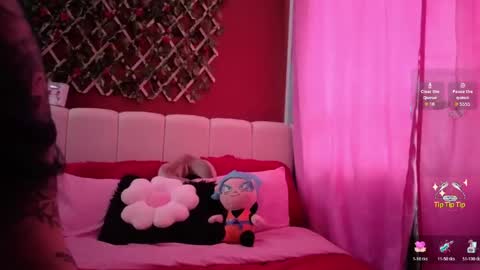 Nathalie online show from 05-16-26, 06:17