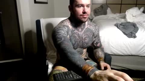 Snapshot of nathaniel_13 chatting on 06-26-26, 12:15 NathanielFlex online show from 06-26-26, 12:15