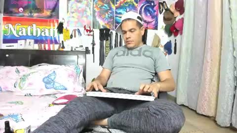 Snapshot of nathannathaniel chatting on 06-25-26, 04:12 nathan nathaniel online show from 06-25-26, 04:12