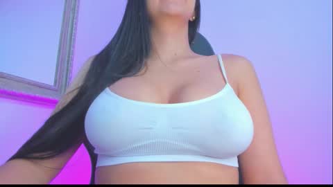 Snapshot of nathyy_garcia chatting on 03-22-26, 10:57 Nathyy online show from 03-22-26, 10:57